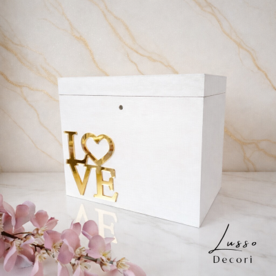 Pudełko na koperty na przyjęcie weselne z lustrzanym napisem z plexi Love