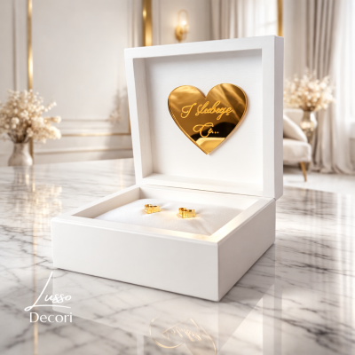 Drewniane pudełko na obrączki z napisem I ślubuję Ci w środku