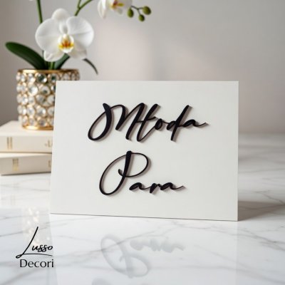 iała tablica rejestracyjna ślubna młoda para czarny napis dekoracja auta