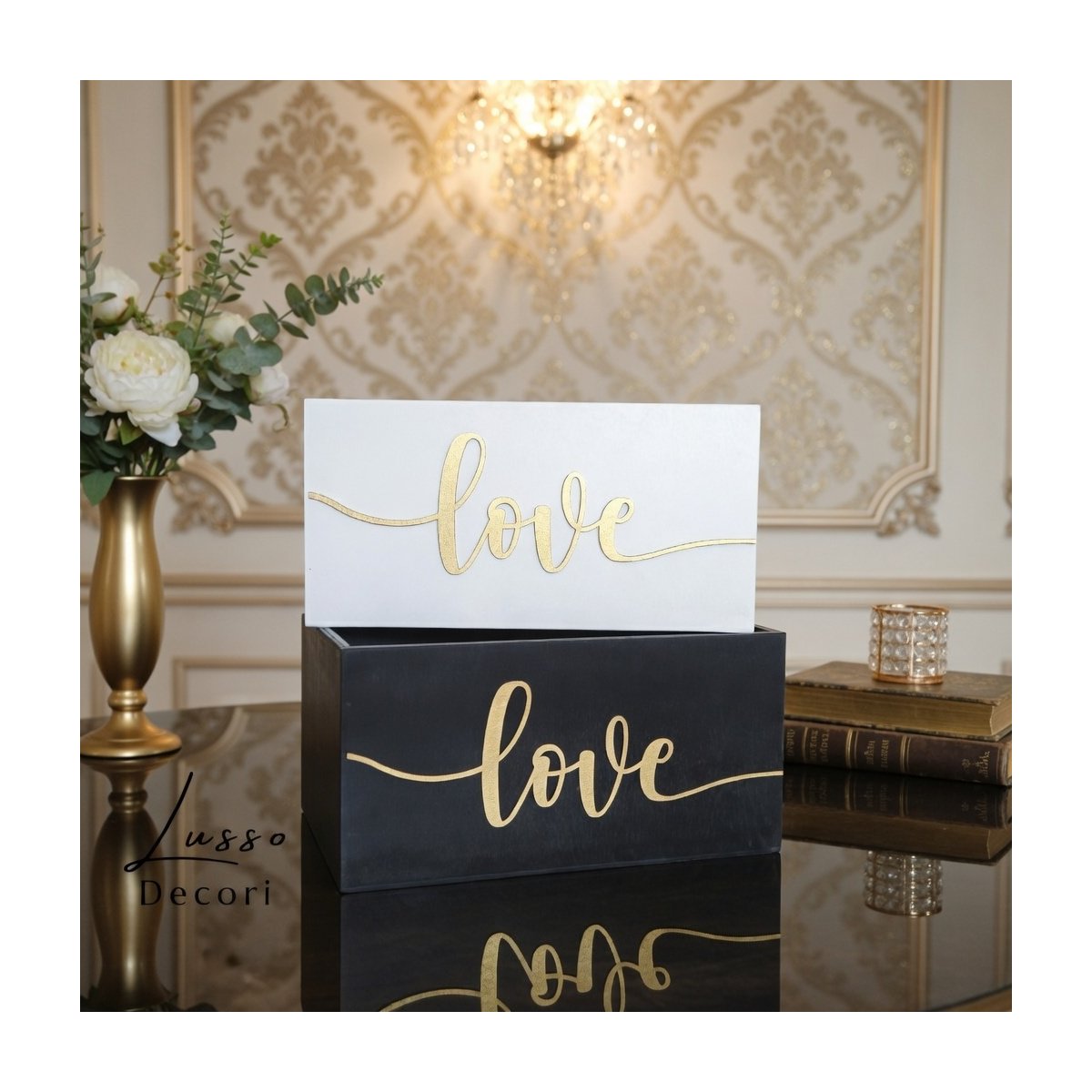 czarno biały koszyk ratunkowy love z drewnianym napisem