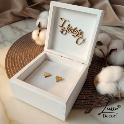 Delikatnie i proste pudełko na obrączki z napisem I ślubuję Ci w stylu boho