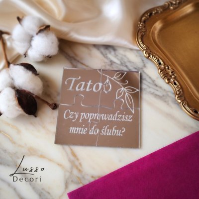 Lustrzane puzzle na prośbę dla taty o poprowadzenie do ołtarza