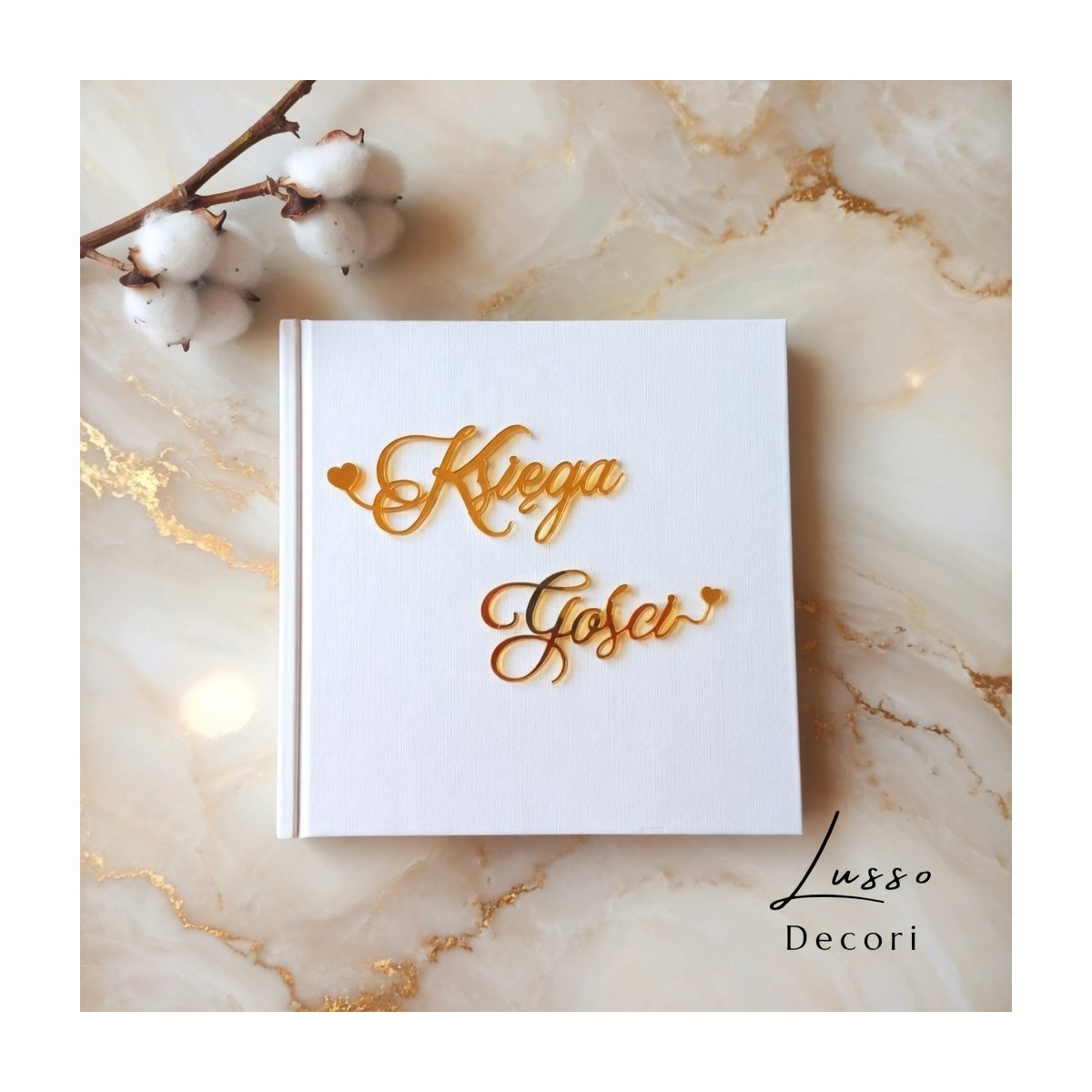 Kwadratowa księga pamiątkowa do wpisów gości na ślub komunię lub chrzest z lustrzanym napisem w kolorze złota