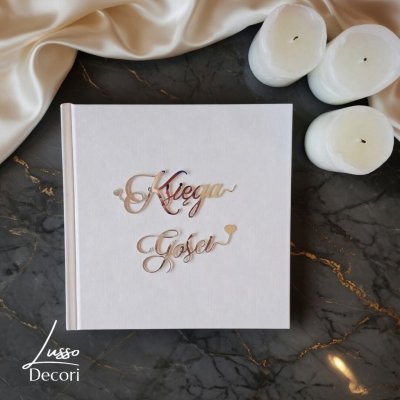 Kwadratowa księga gości z lustrzanym napisem na przyjęcie weselne w stylu glamour