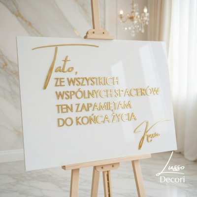 Tablica dekoracyjna ze wszystkich spacerów z lustrzanymi złotymi napisami