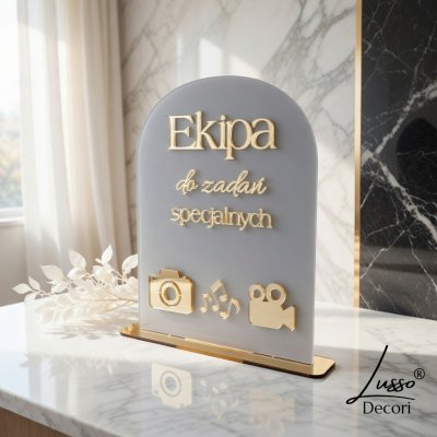 Elegancka tabliczka ekipa do zadań specjalnych na przyjęcie