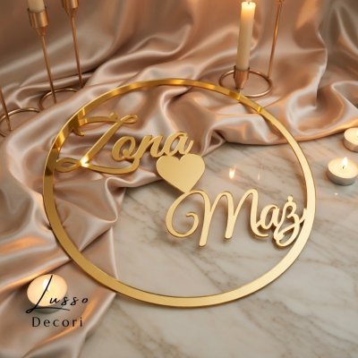 Lustrzana obręcz dekoracyjna z napisem mąż żona na przyjęcie weselne