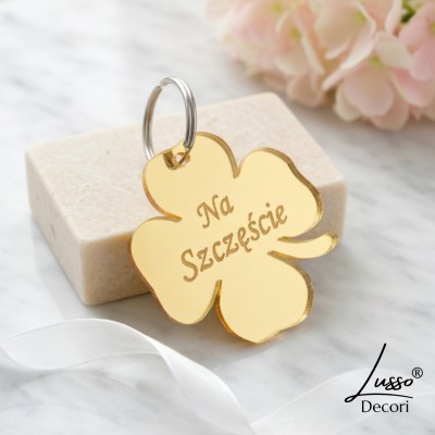 Lustrzany brelok koniczynka...