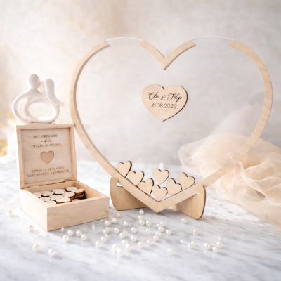 księga gości ślubna serce z wrzucanymi drewnianymi serduszkami