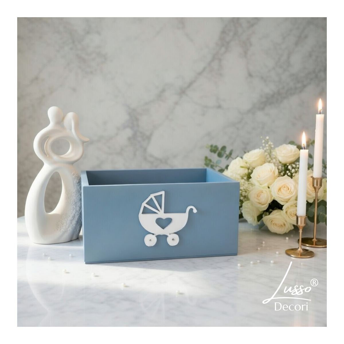 Koszyk oczepinowy baby blue z białą lustrzaną grafiką wózka na wesele