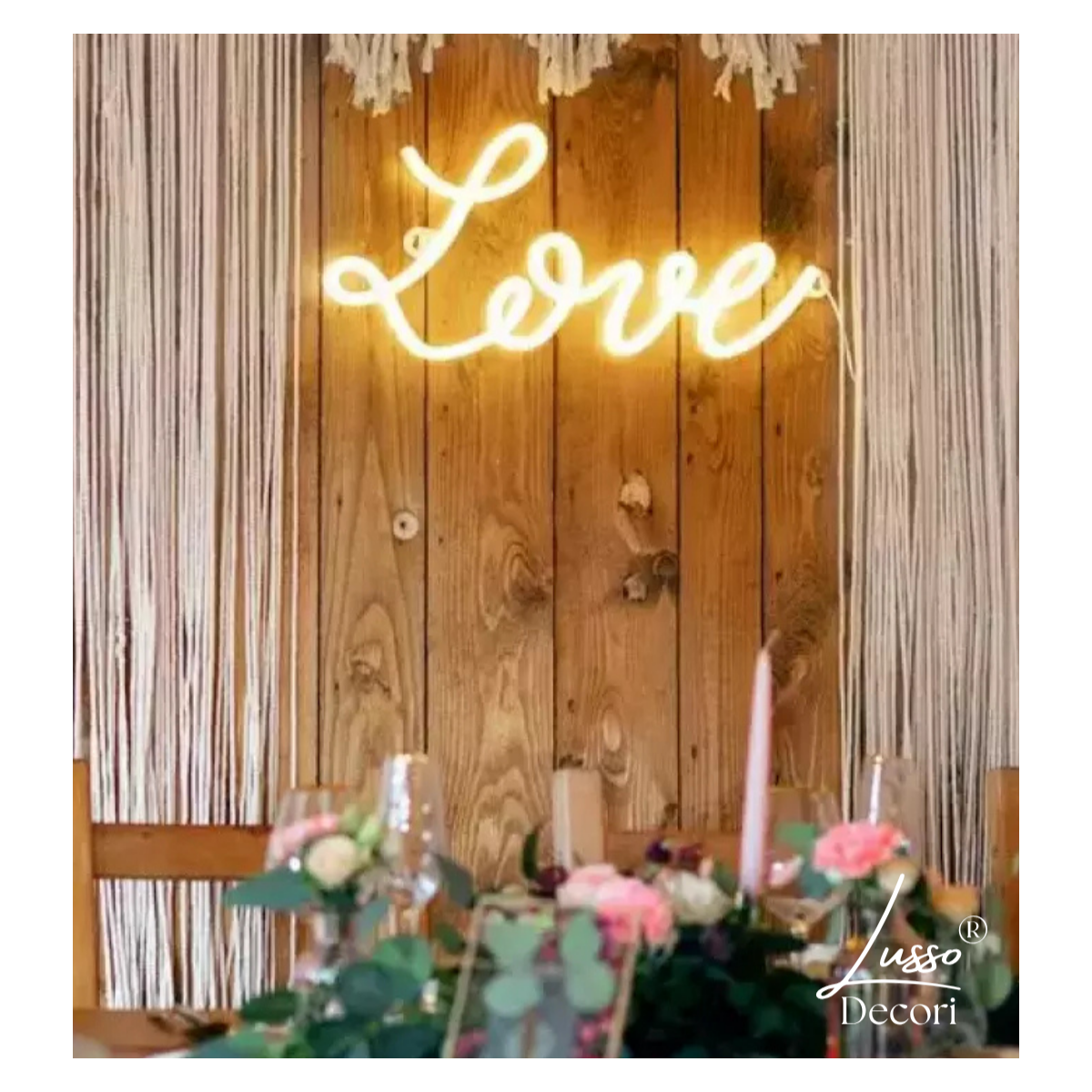 Ledon LOVE na ścianę – świecący napis LED na wesele