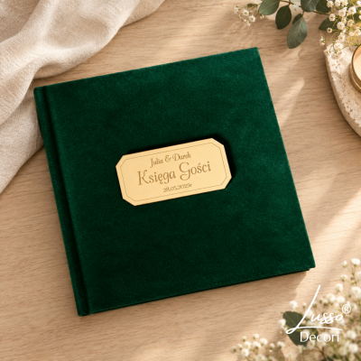 Księga gości welurowa personalizowana w kolorze butelkowej zieleni